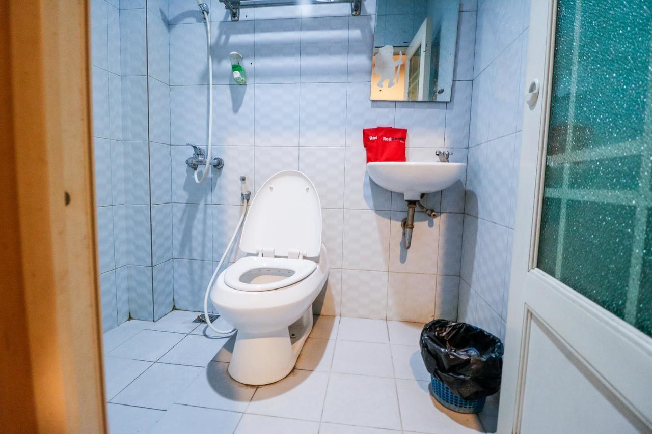 Reddoorz Plus Near Pasar Wisata Pekanbaru Exterior photo